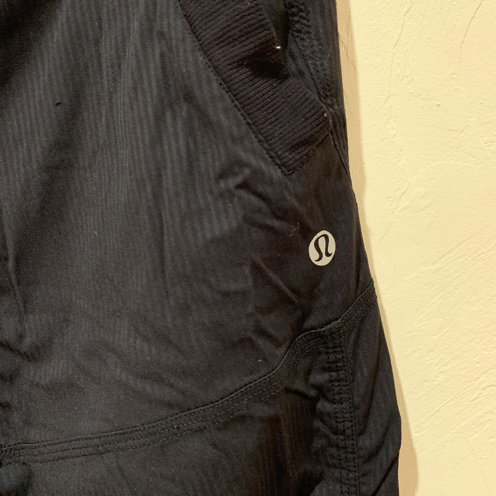 Lululemon SHORT Dance Studio Pants